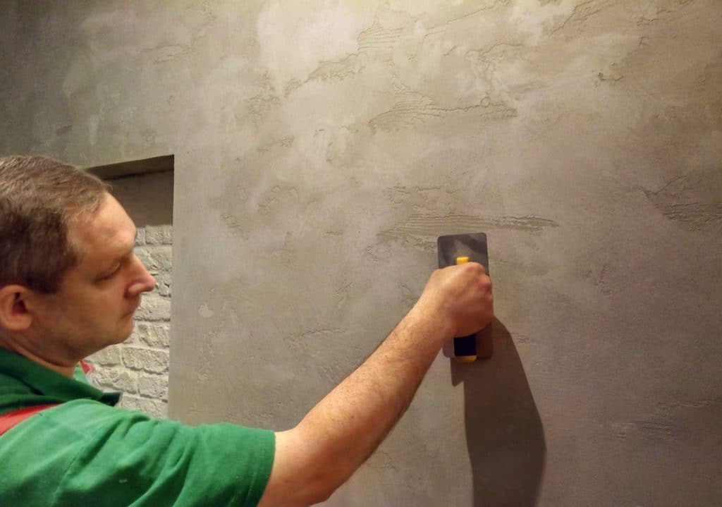 Штукатурка бетонных стен своими руками - полезные советы ПЕТРОМИКС